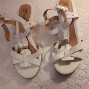 Euro Sofft  Size 7.5M White Shoe w/Open Toe Adjustable Back Strap 3" Wedge Heel